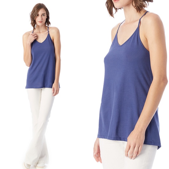 Simple Strappy T-back Swing Tank Top - Picture 3 of 4
